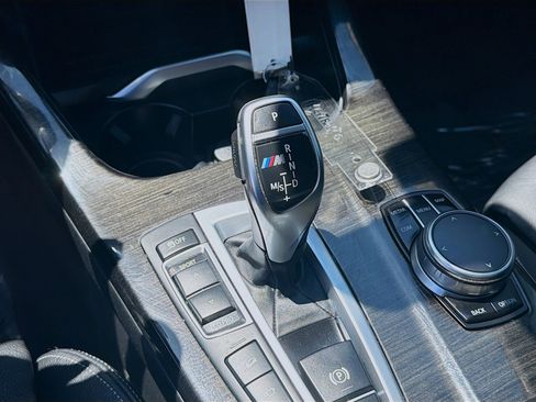 Used 2018 BMW X4 M40i image 15