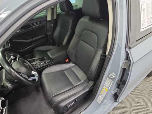 Used 2024 Honda Civic Touring image 29