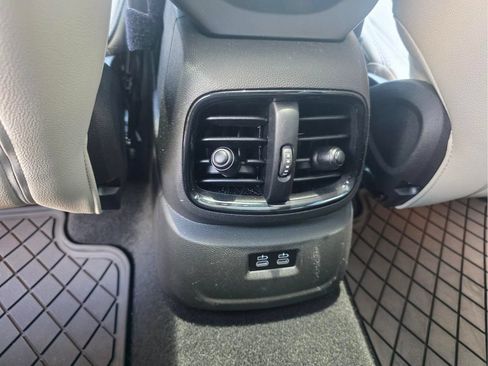 Used 2024 MINI Cooper Countryman S w/ Signature Upholstery Package FWD image 12