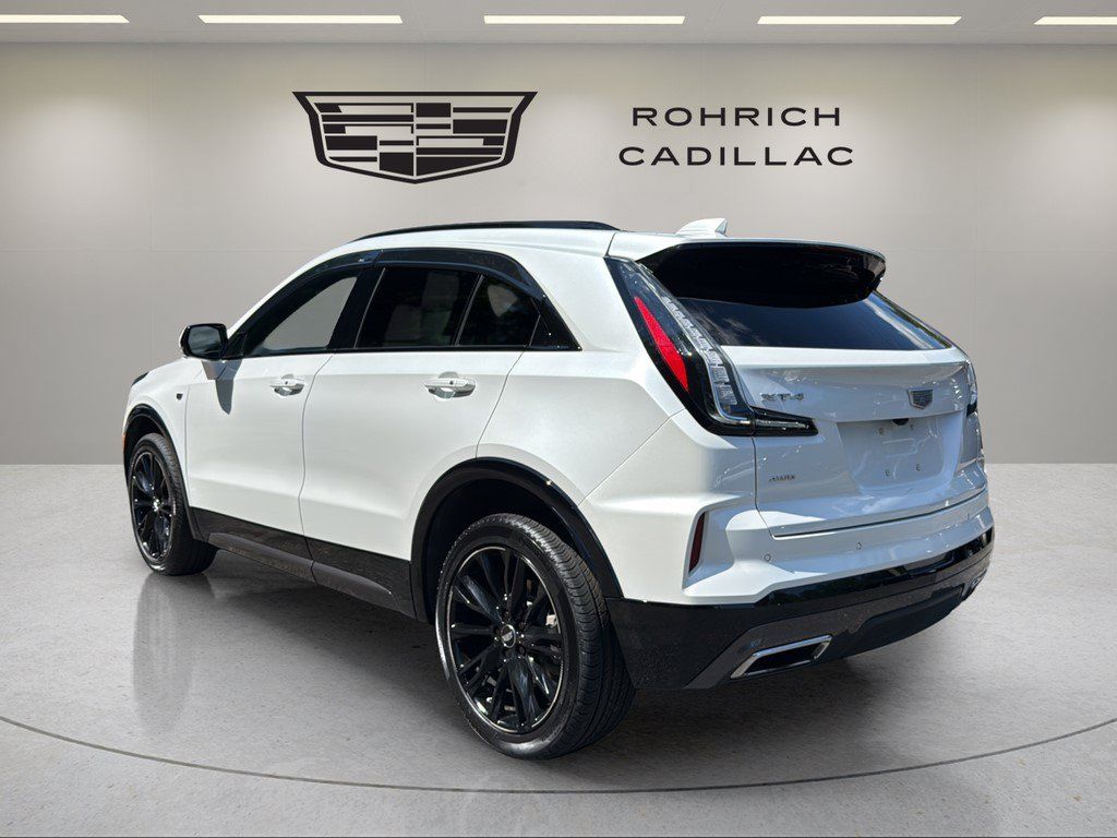 Certified 2025 Cadillac XT4 Sport w/ LPO, Onyx Lite Package AWD/4WD image 7