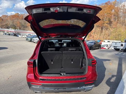 New 2026 Mercedes-Benz GLB 250 4MATIC image 10