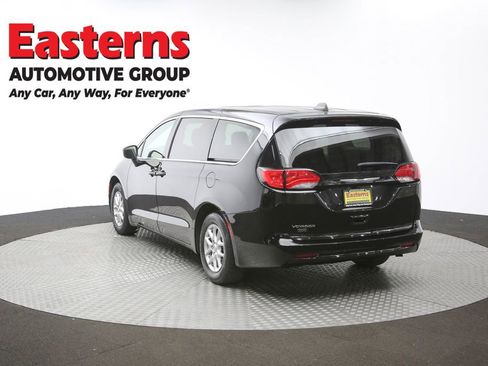 Used 2024 Chrysler Voyager LX image 63