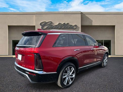 New 2026 Cadillac Vistiq Luxury image 3
