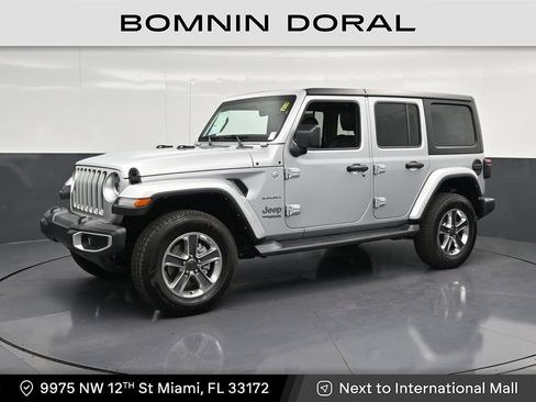 Used 2022 Jeep Wrangler Unlimited Sahara w/ LED Lighting Group AWD/4WD image 1