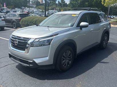 Used 2023 Nissan Pathfinder SV w/ SV Premium Package