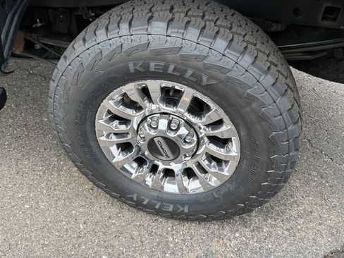 Certified 2021 Ford F250 XLT w/ XLT Premium Package AWD/4WD image 6