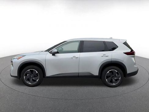 Used 2025 Nissan Rogue SV FWD image 7