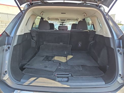 Certified 2023 Nissan Rogue SV image 28