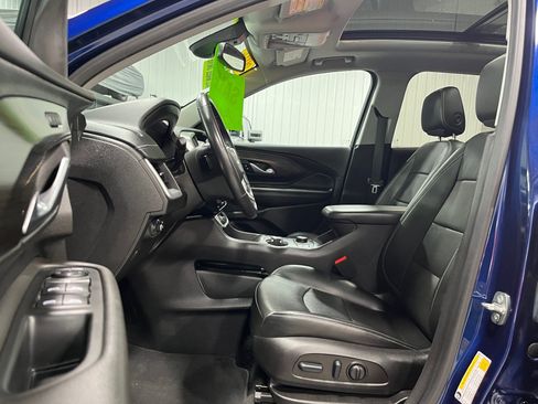 Certified 2022 GMC Terrain SLT w/ Infotainment Package II image 13