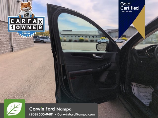 Used 2022 Ford Escape SEL w/ SEL Stealth AWD Package image 12