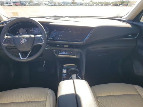 Used 2023 Buick Envision Essence image 10