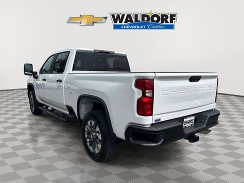 Used 2024 Chevrolet Silverado 2500 Custom w/ Custom Value Package AWD/4WD image 4