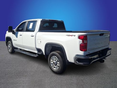 Used 2025 Chevrolet Silverado 2500 LT w/ Convenience Package AWD/4WD image 6