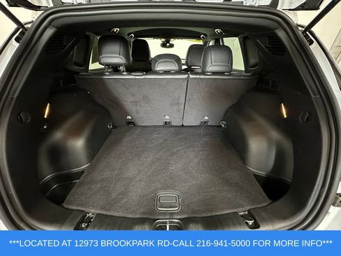 Used 2023 Jeep Compass Latitude AWD/4WD image 19