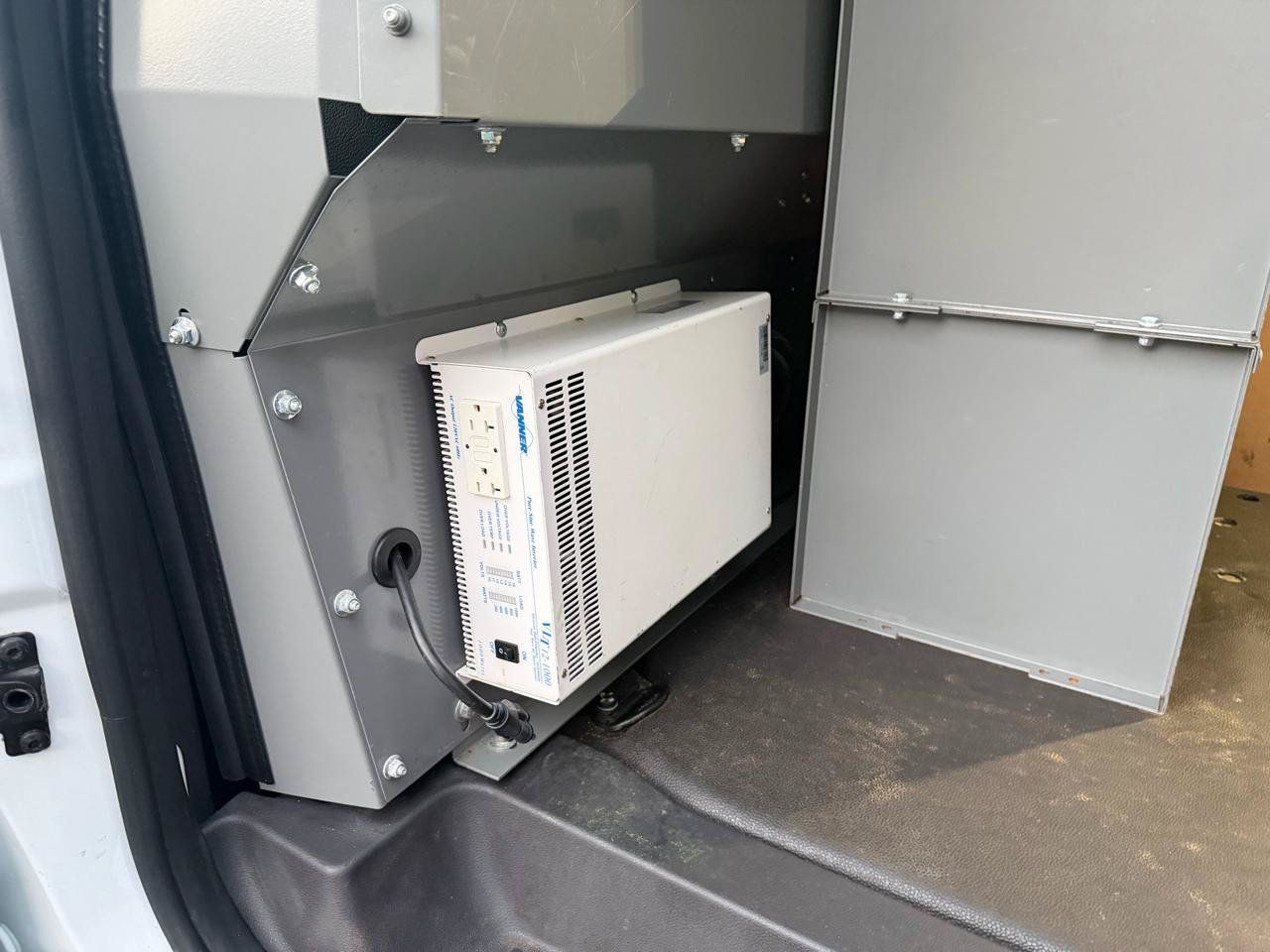 Used 2017 Ford Transit Connect XL FWD image 11