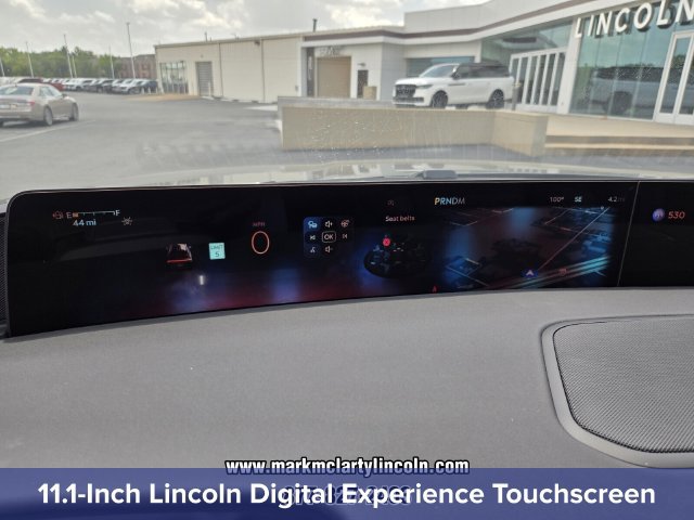 New 2027 Lincoln Navigator Premiere RWD image 21