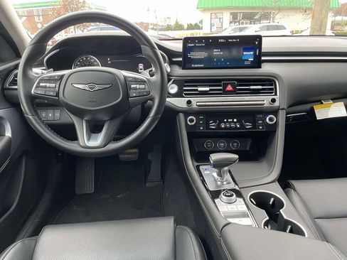 Certified 2025 Genesis G70 2.5T image 15