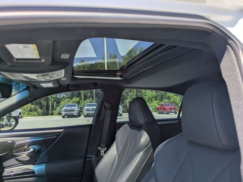 Used 2022 Lexus ES 350 F Sport FWD image 12