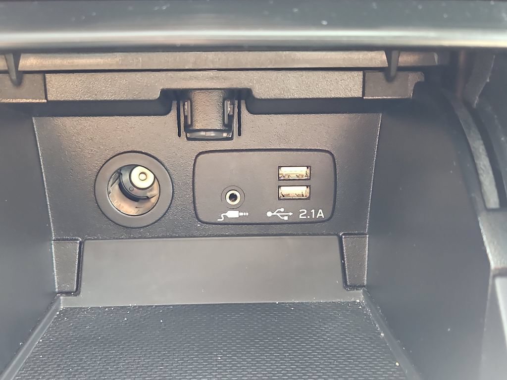 Used 2019 Subaru Outback 3.6R Limited AWD/4WD image 19