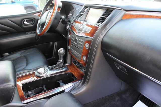 Used 2017 INFINITI QX80 4WD w/ Deluxe Technology Package image 18