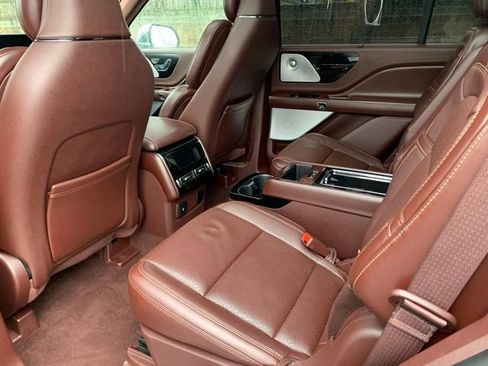 Used 2021 Lincoln Aviator Black Label w/ Dynamic Handling Package image 16