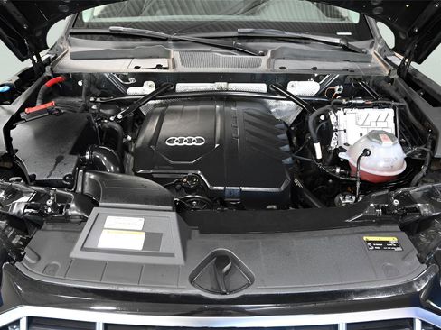 Used 2021 Audi Q5 2.0T Premium AWD/4WD image 29