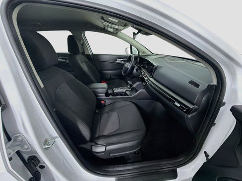 Used 2026 Kia Sportage LX FWD image 31