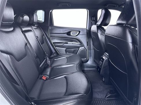 Used 2024 Jeep Compass Latitude w/ Convenience Group image 28