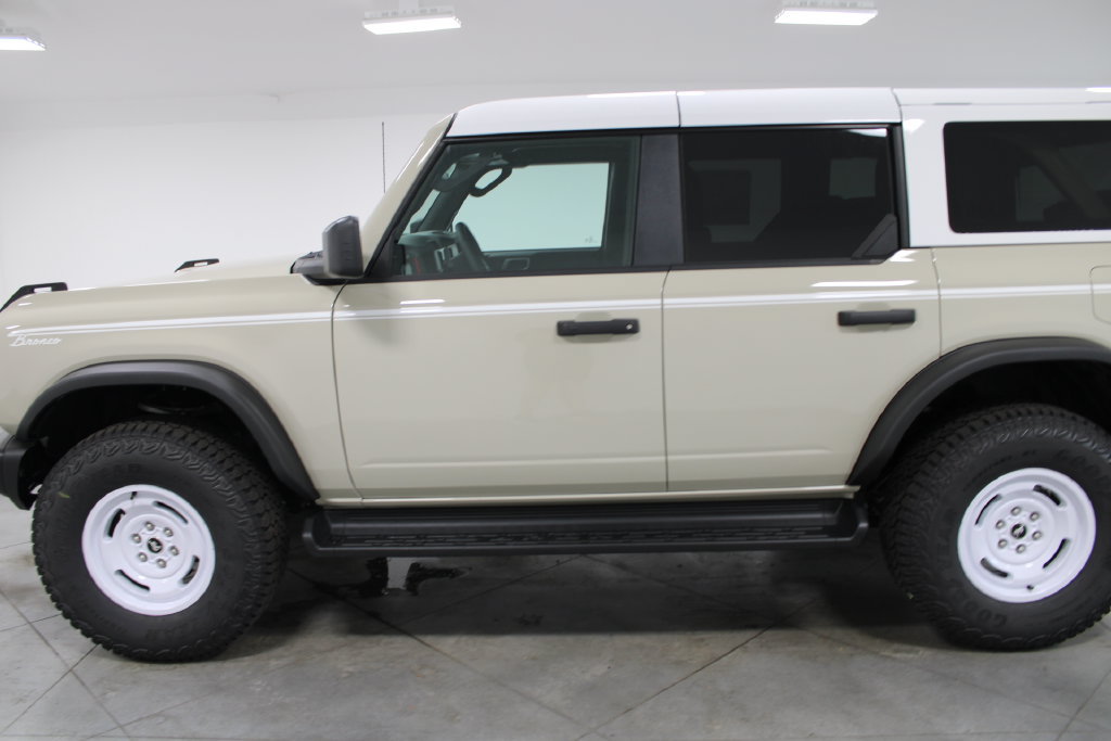 New 2026 Ford Bronco Heritage Edition AWD/4WD image 5