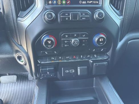 Certified 2020 Chevrolet Silverado 1500 RST image 11