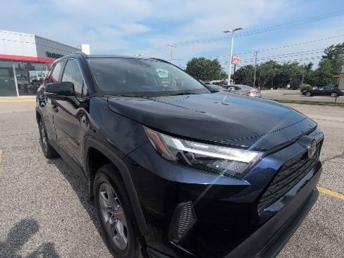 Used 2024 Toyota RAV4 XLE w/ Convenience Package AWD/4WD image 6