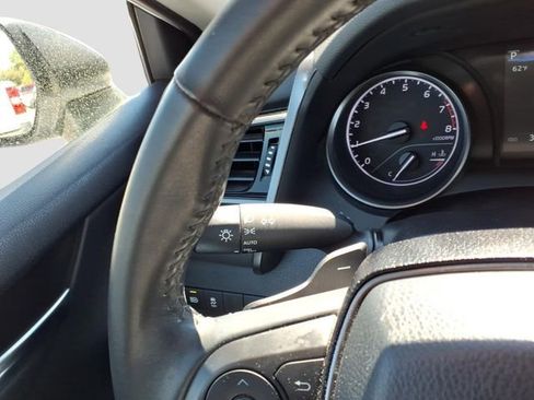 Used 2023 Toyota Camry SE image 24