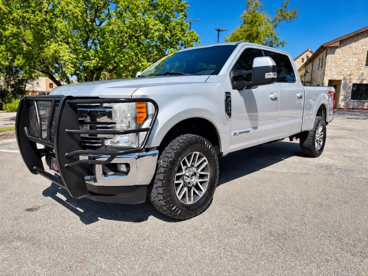 Used 2017 Ford F250 Lariat w/ Lariat Value Package AWD/4WD image 1