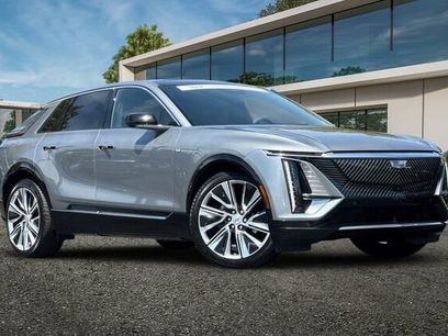 Certified 2025 Cadillac Lyriq Luxury w/ LPO, Floor Liner Package