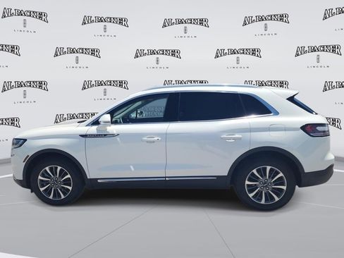 Used 2023 Lincoln Nautilus Reserve FWD image 2