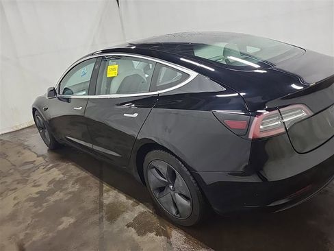 Used 2018 Tesla Model 3 Long Range image 7