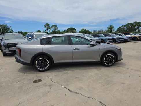 New 2026 Kia K4 EX FWD image 9