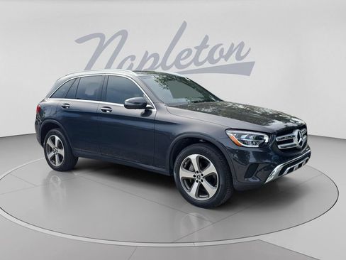 Used 2022 Mercedes-Benz GLC 300 w/ Premium Package Lite image 3