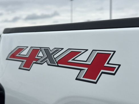 Used 2016 Chevrolet Silverado 1500 Custom image 11