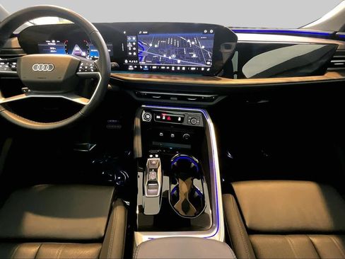 Certified 2025 Audi Q5 Premium Plus w/ Premium Plus AWD/4WD image 16