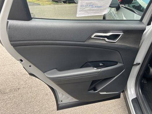 Used 2024 Kia Sportage X-Line w/ X-Line Premium Package image 17
