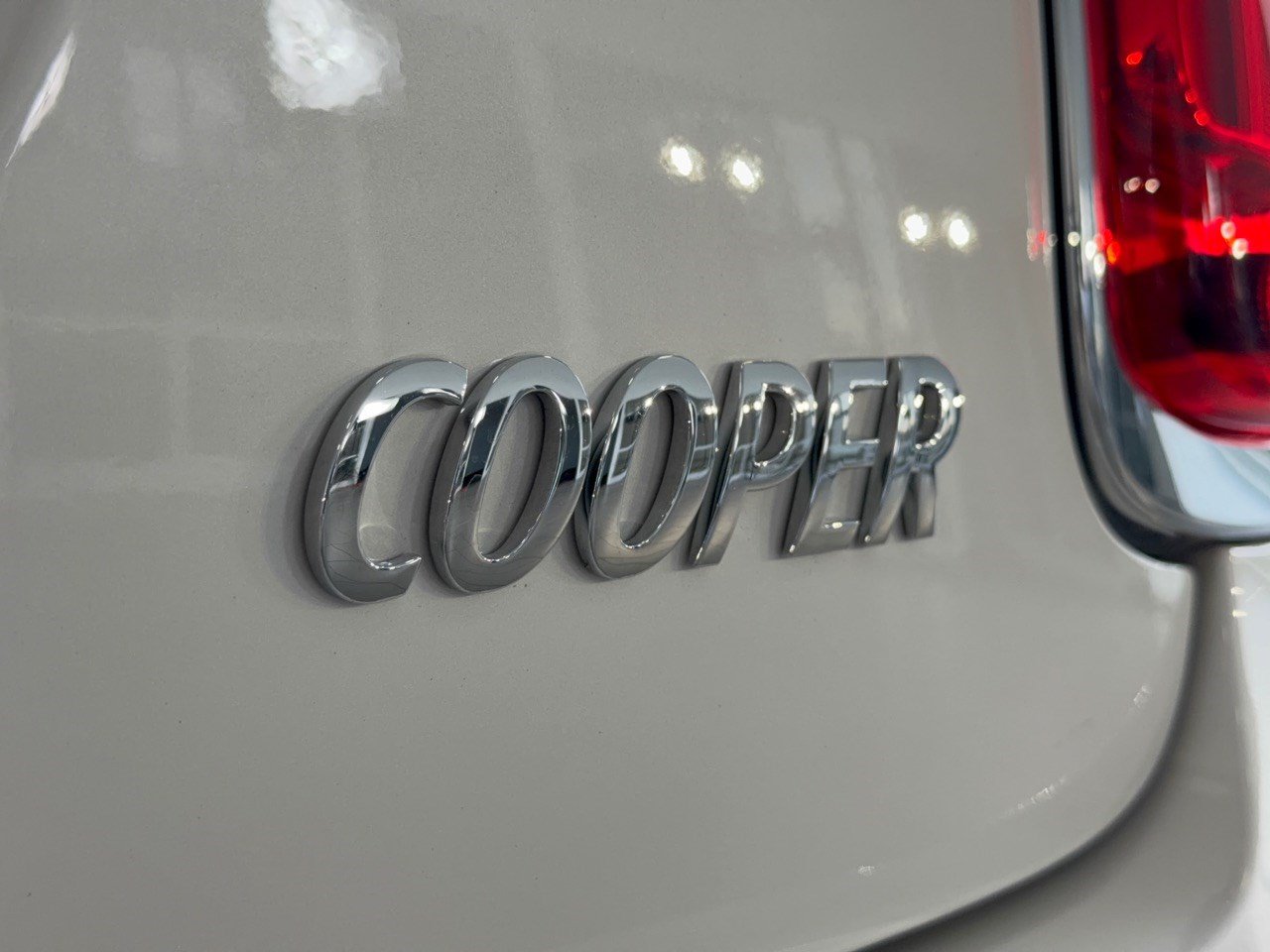 Certified 2024 MINI Cooper Convertible w/ Signature Upholstery Package FWD image 31