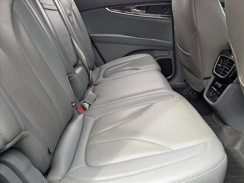 Used 2021 Lincoln Nautilus Reserve image 18