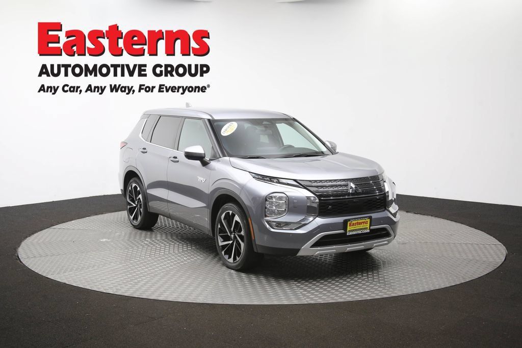 Used 2023 Mitsubishi Outlander SE AWD/4WD image 52