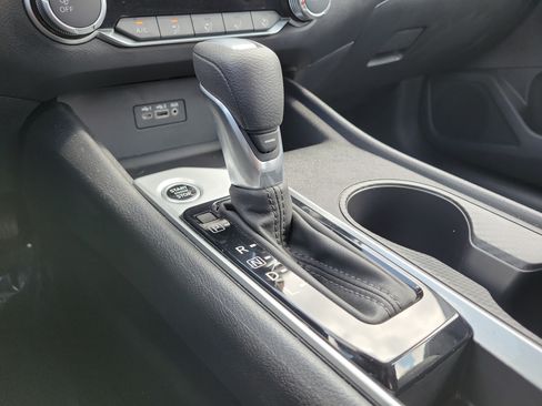 Certified 2025 Nissan Altima 2.5 S FWD image 30