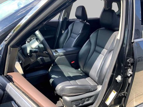 Used 2021 Nissan Rogue SV w/ Premium Package AWD/4WD image 8