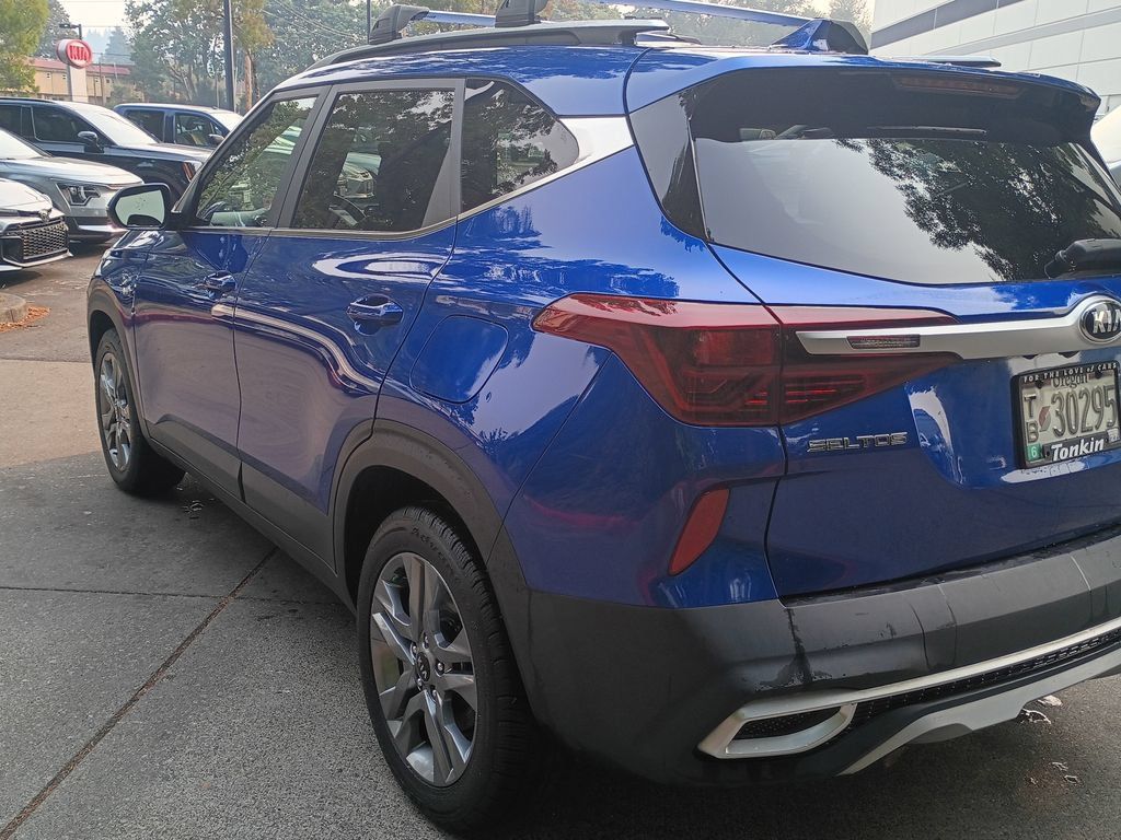 Used 2021 Kia Seltos S AWD/4WD image 6