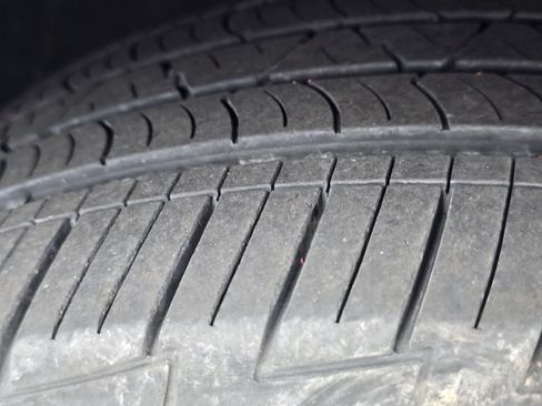 Used 2019 Ford Escape SE image 11