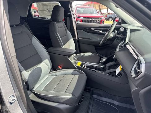 New 2026 Chevrolet TrailBlazer LT w/ Convenience Package FWD image 11