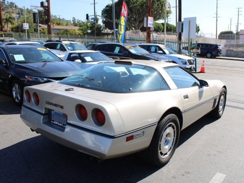 Used 1986 Chevrolet Corvette Coupe image 6
